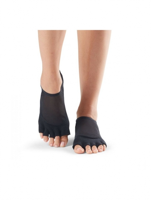 half-toe-luna-grip-socks2